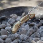 Kolbász sütögető nyárs, fa nyéllel, 74,5 cm